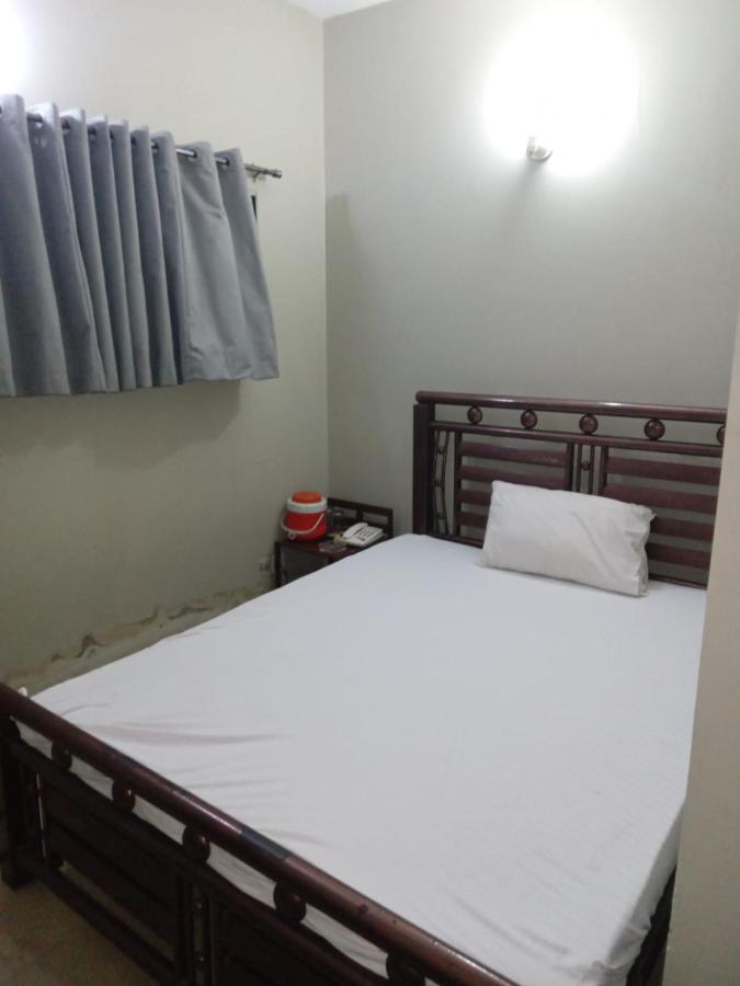 New Hotel Chilton Karachi Exterior photo