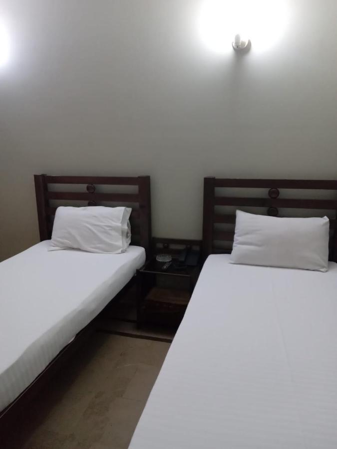 New Hotel Chilton Karachi Exterior photo