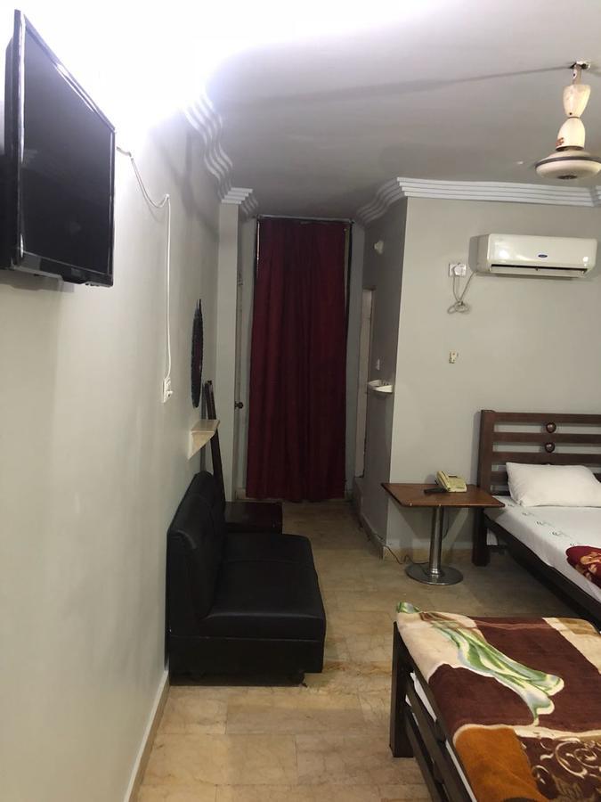 New Hotel Chilton Karachi Exterior photo