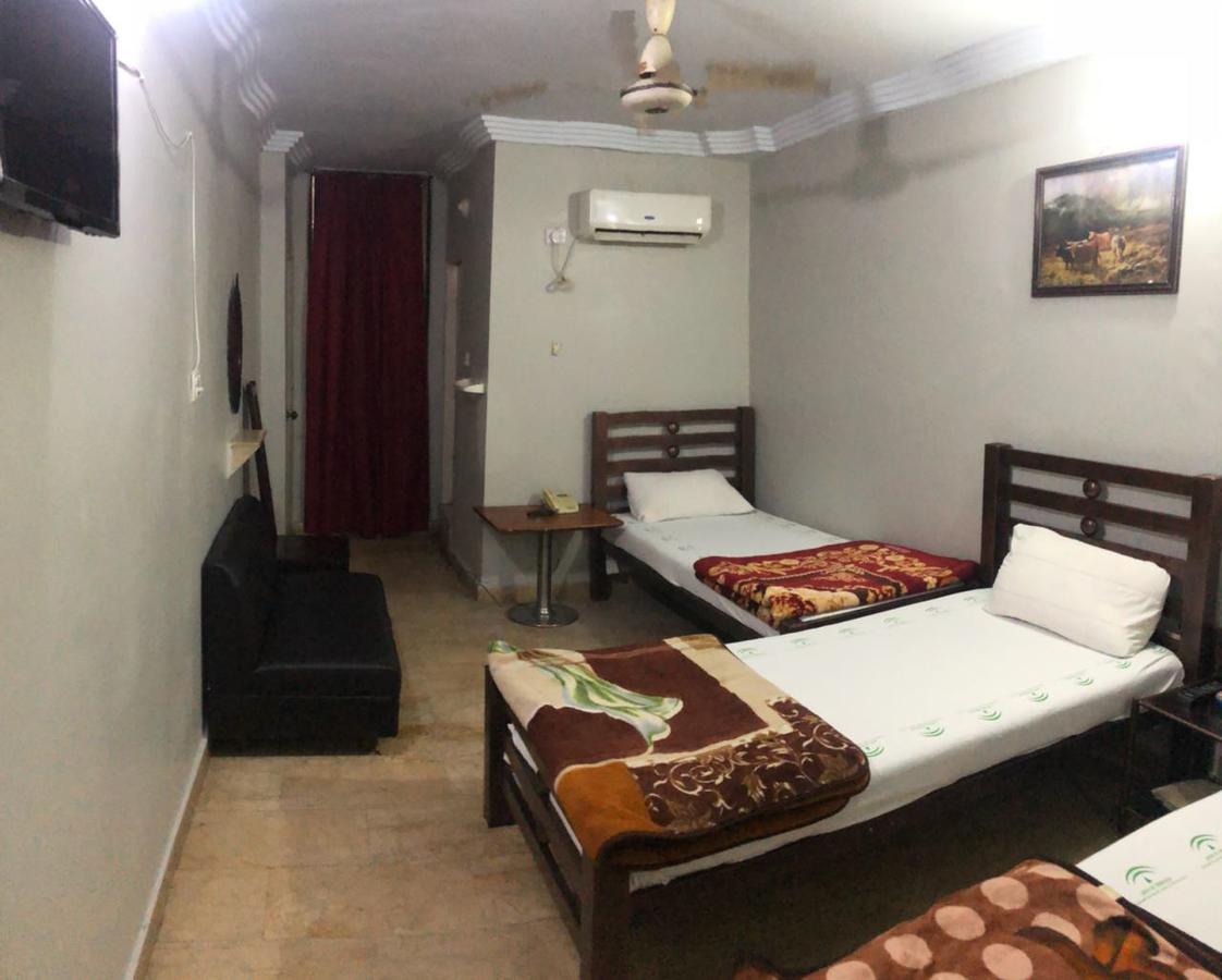 New Hotel Chilton Karachi Exterior photo